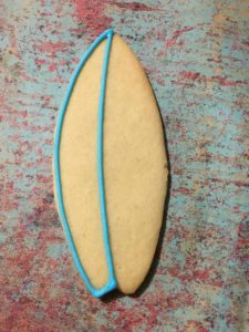 How to: Make Cute Surfboard Cookies for any Occasion