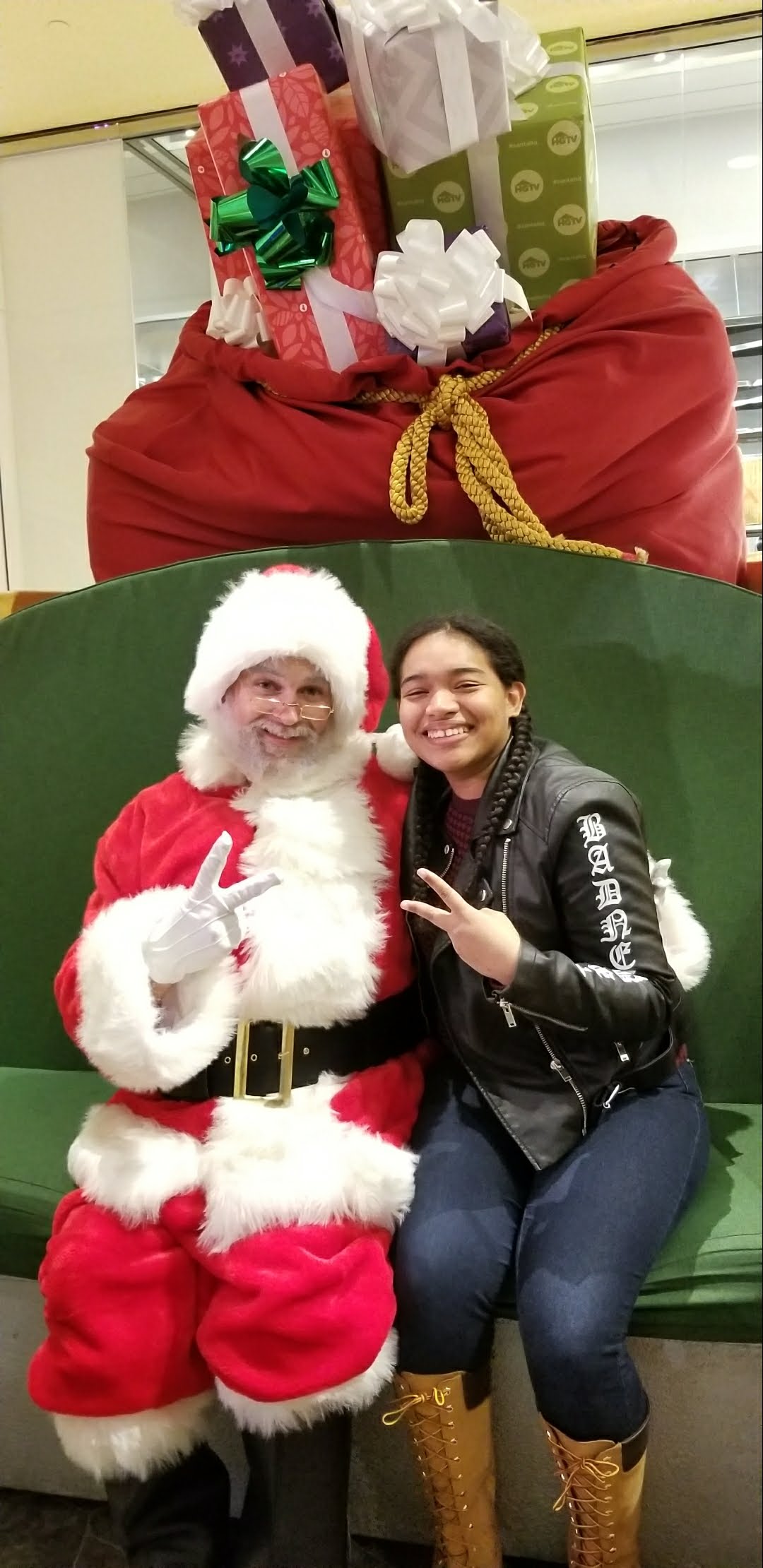 Visiting Santa is a Great Family Tradition