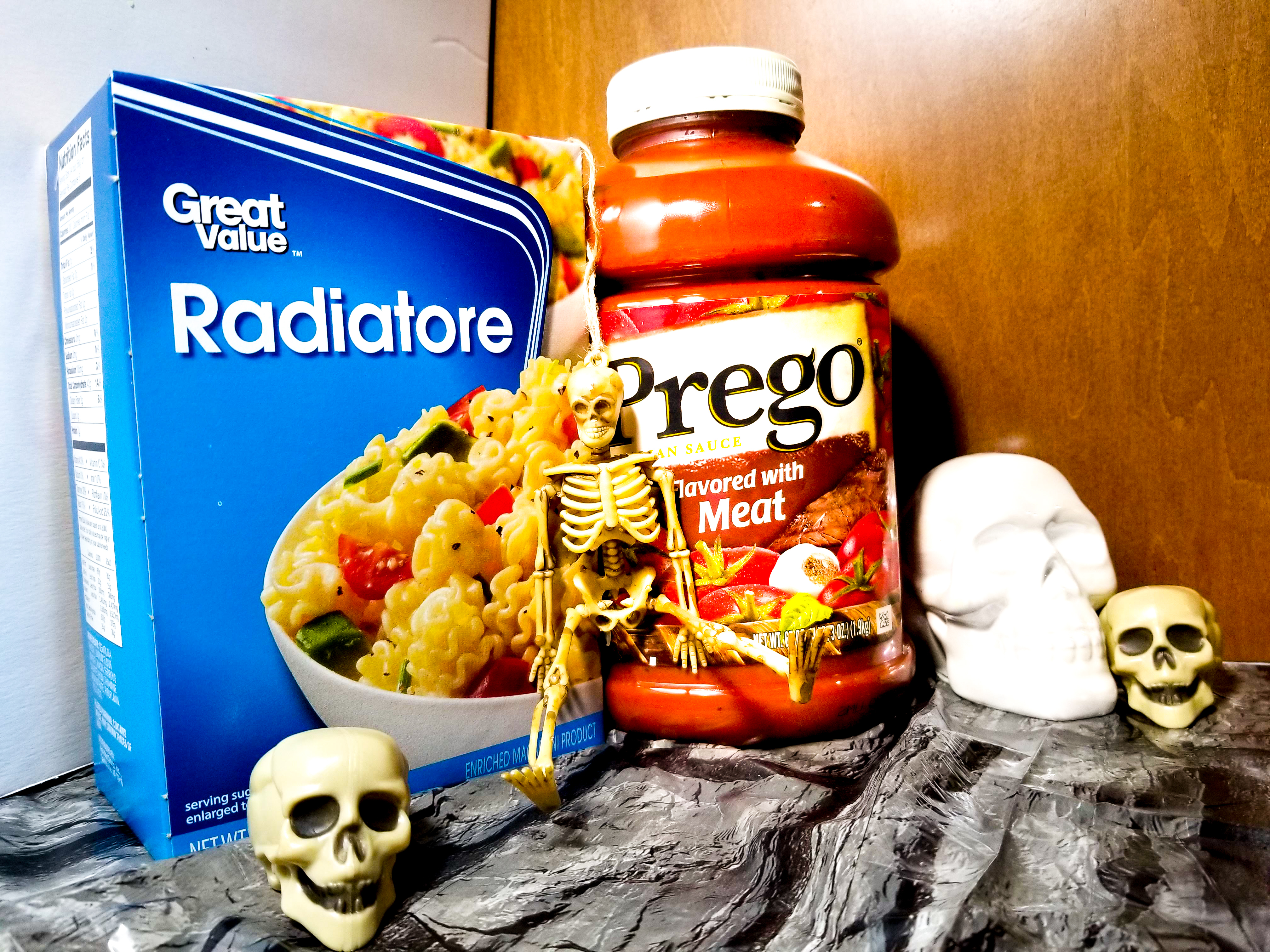 How to Make Creepy Brain Pasta! This is the easiest and fastest meal I have ever made; did I mention it was also the grossest? Stop by our site and read our post, you will see our recipe is dead on!