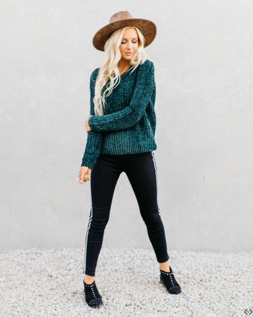 Sweater Weather is Here and I am Here for it! With a 50% off coupon code for Cents of Style and free shipping, this is a fashion deal you don't want to miss!