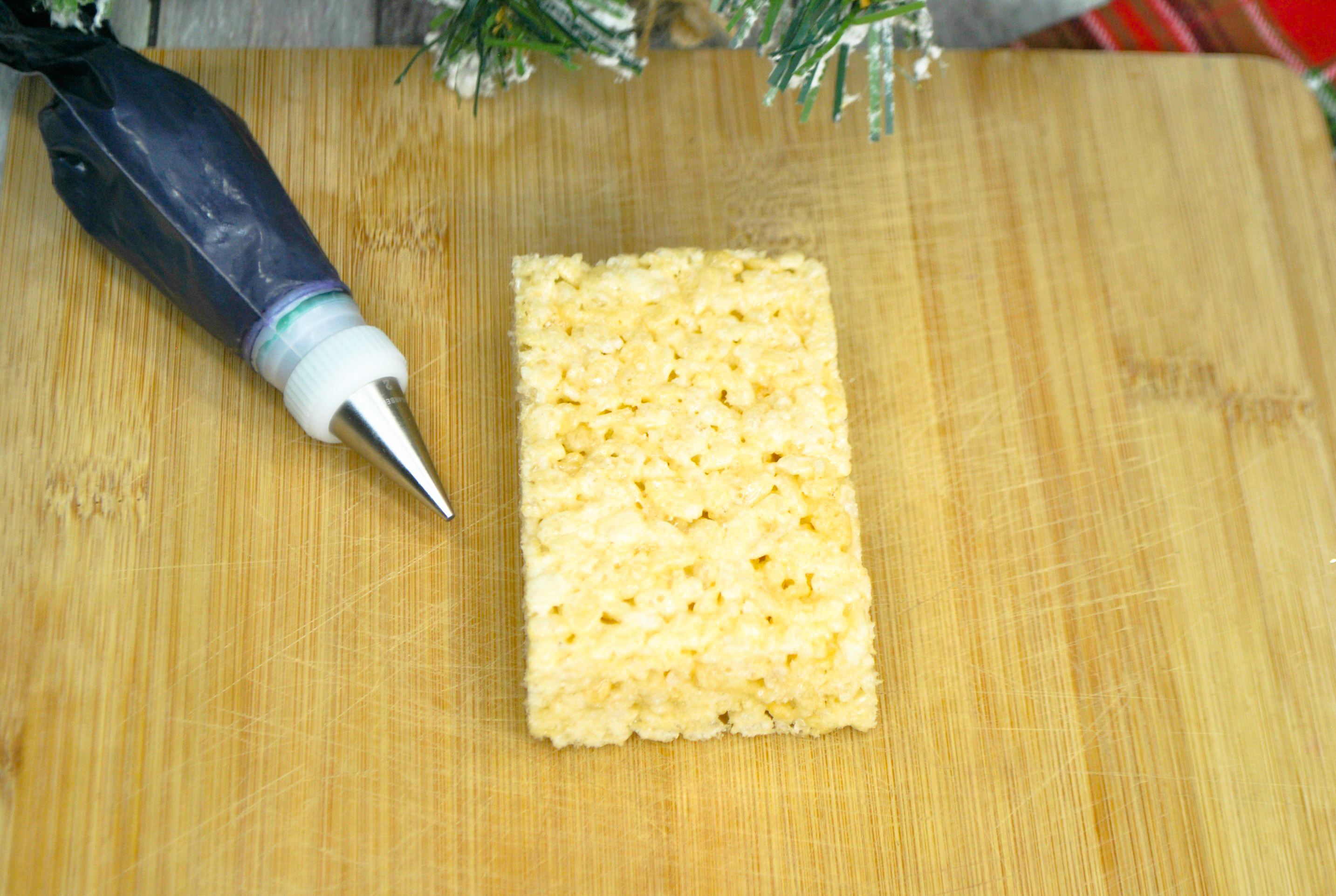 The cutest Nutcracker Soldier Rice Krispie Treat Recipe & Coloring Pages. This is such an easy recipe using store bought rice krispie treats. Great way to make a quick dessert and have fun at the same time! Enjoy the coloring pages and games!