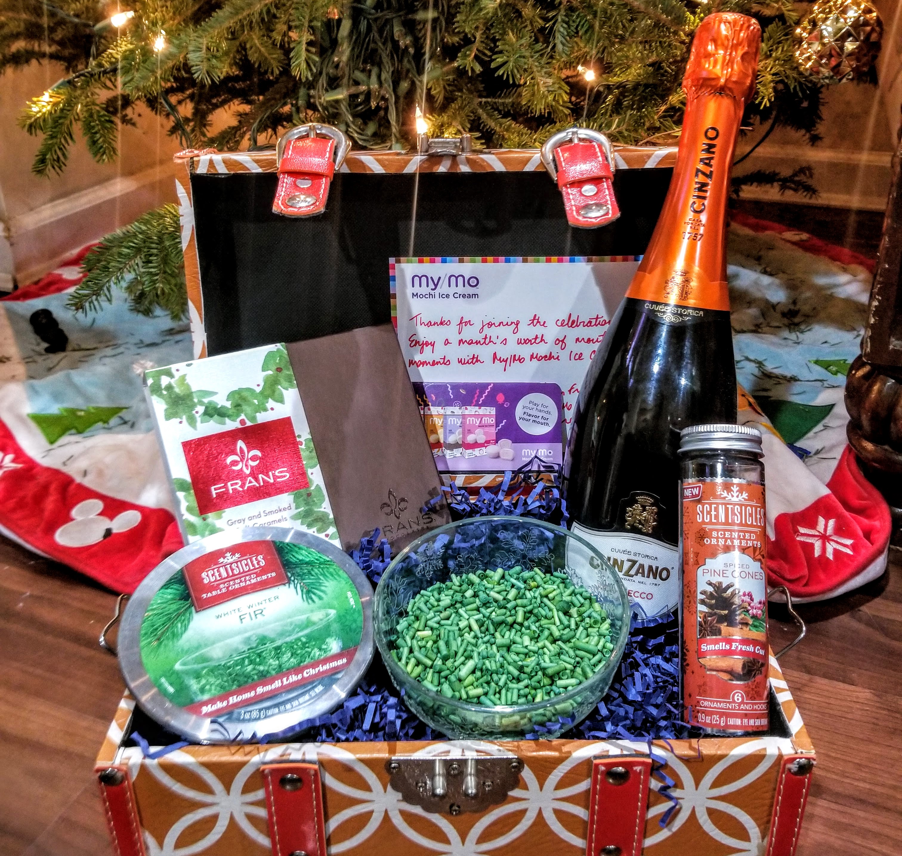 Eat Drink Celebrate Repeat This Holiday Season with Babble Boxx #EDCRepeatBboxx