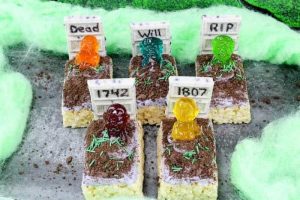 Find out what things you can make with these easy Halloween Tombstone Treats: 20 Recipes to Dig Up Your Next Party recipes! To die for!